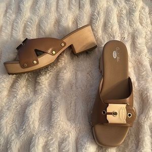 Platform Dr. Scholl’s sandals